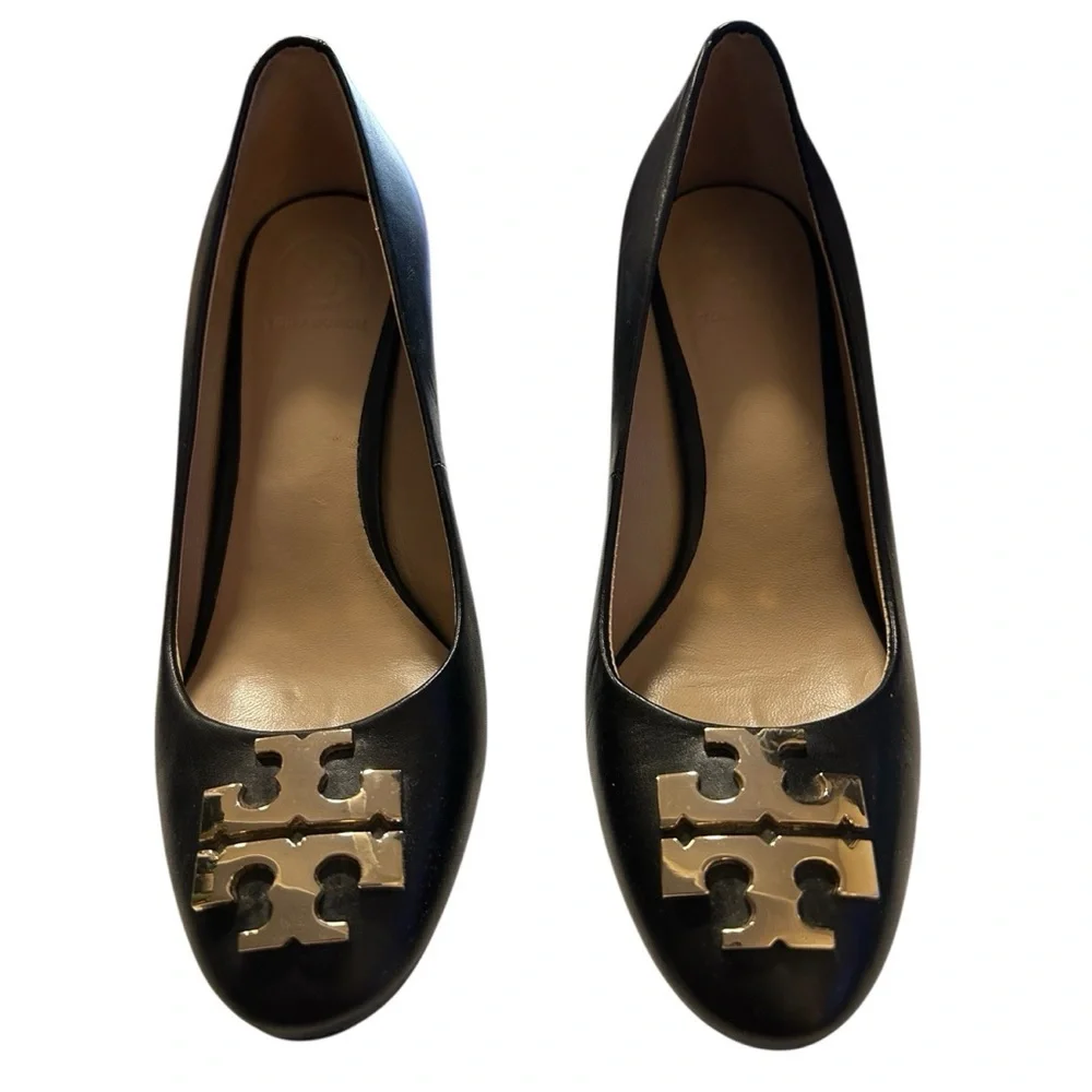 Tory Burch Raleigh Black Block Heel Leather Pumps – Size 5.5